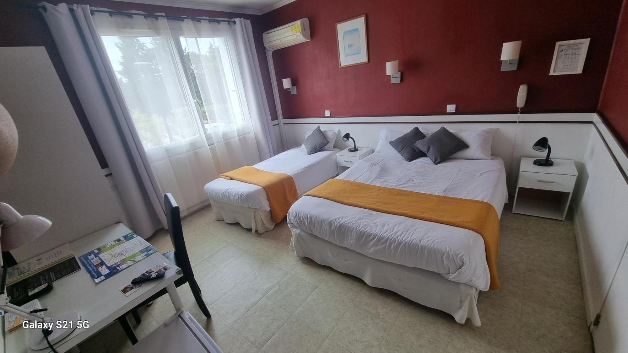 Hotel Du Tricastin Pierrelatte Ngoại thất bức ảnh