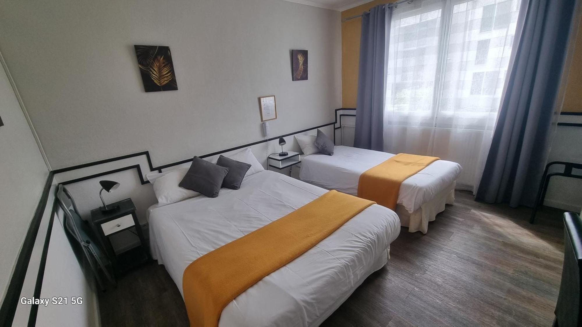 Hotel Du Tricastin Pierrelatte Ngoại thất bức ảnh